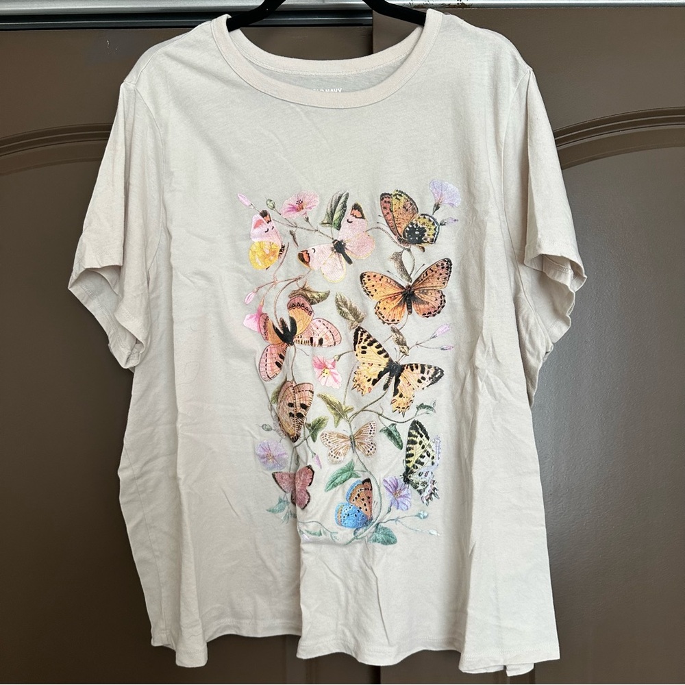 Old Navy Butterfly Botanical Graphic Cotton Blend Top